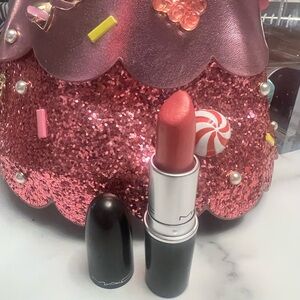 MAC Bombshell Lipstick